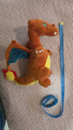 Pelucia Charizard Pokémon 22cm