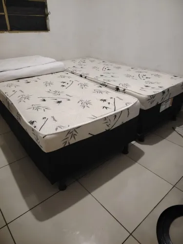 VENDO 2 CAMAS BOX DE SOLTEIRO 