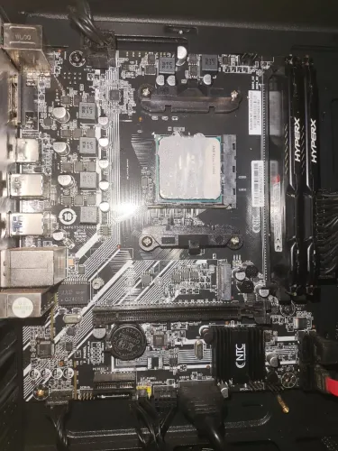 Kit Upgrade AM4 | B450M + Ryzen 5 3400g