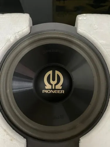 Subwoofer Pionner ( madeira in japan)