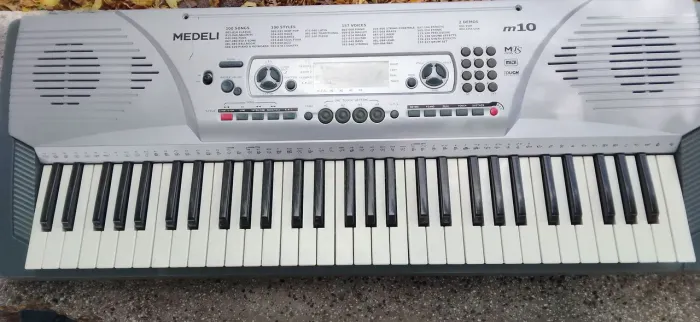 Teclado medeli M10