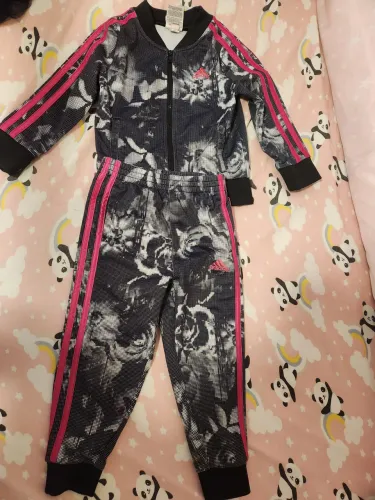Conjunto de frio Adidas, importado, 3 anos