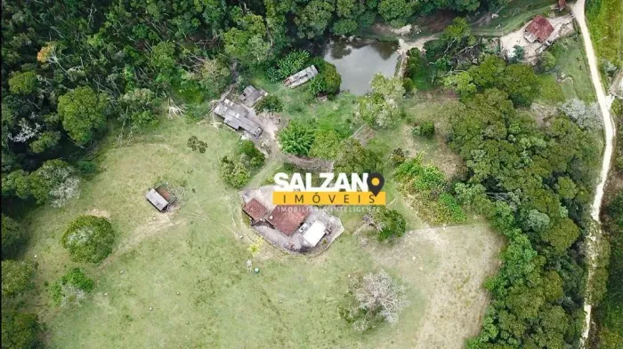 Sítio com 5 dormitórios à venda, 316 m² por R$ 1.155.000 - Zona Rural - São Luiz do Parait