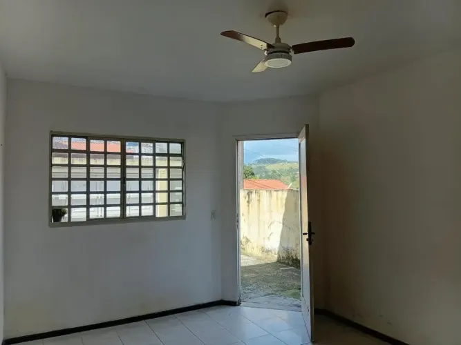Casa para locação no Jardim Villaça