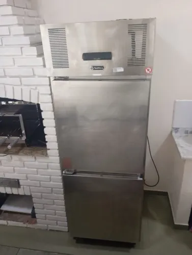 Refrigerador Sulfisa, uso profissional