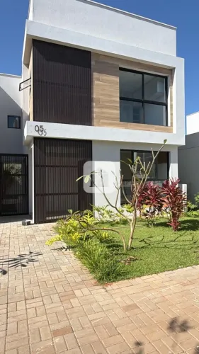 Casa em Condomínio fechado para locação no bairro Jardim karaiba