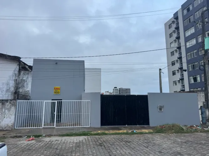 Ponto comercial Pronto - 4 salas e espaço aberto amplo