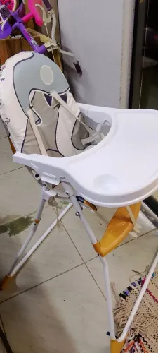 Cadeira de alimentação...