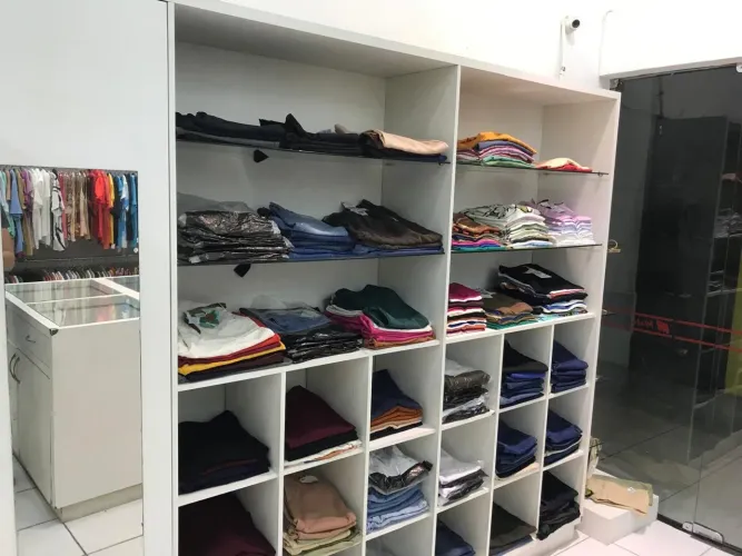 REPASSE DE MÓVEIS PARA LOJA DE ROUPA