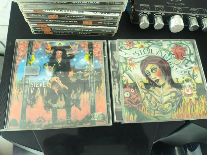 STEVE VAI - FIRE GARDEN/PASSION AND WARFARE ( 2 UNIDADES).