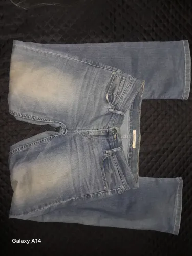 Calça jeans levis 524 bootcut