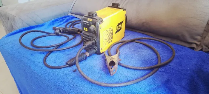 Maquina de solda ESAB