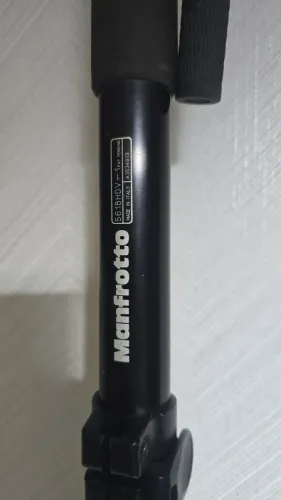 Monopé Manfrotto com cabeça MVH500AH