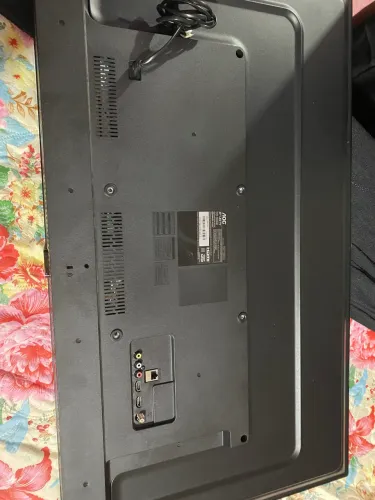 Tv de led 43 com defeito