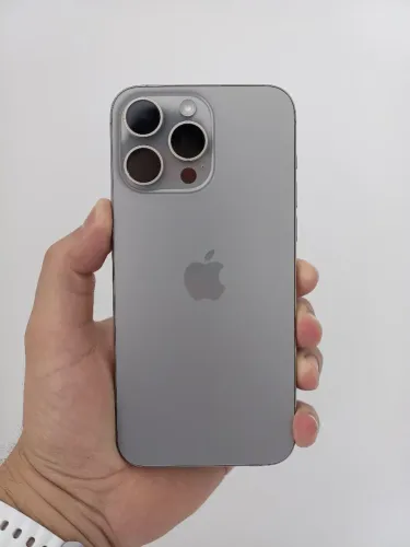 iPhone 15 Pro Max 256GB Titânio Natural