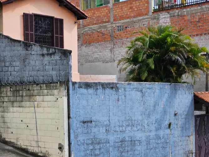 Vila Remeikis - Casa Térrea - 330 m2 - R$ 380.000,00
