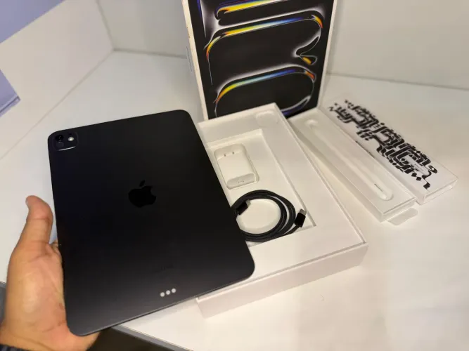 iPad Pro M4 11 256gb - Apple Pencil Pro - seminovos impecáveis