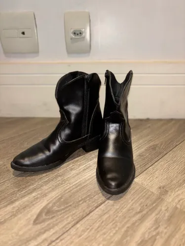 Bota Country Dubuy Preta Cano Curto Nº 36 | Pouco Usada