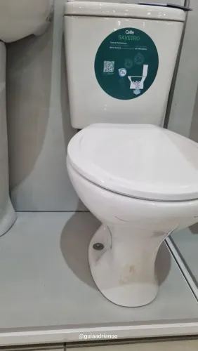 VASO SANITÁRIO COM CAIXA ACOPLADA CELITE SEMI NOVO