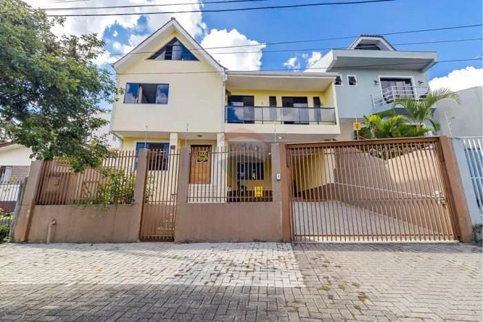 Sobrado Alto Padrão 4 Quartos | 3 Suítes | 4 Vagas  Santa Quitéria