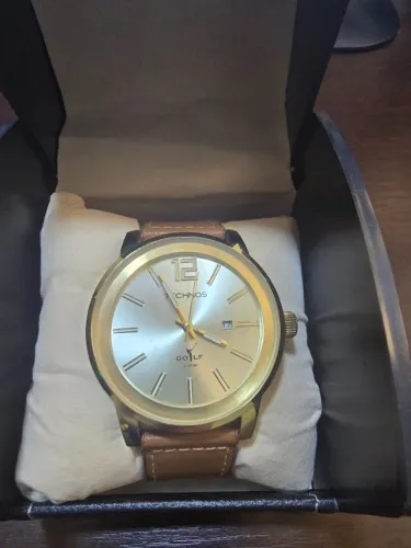 Relógio Technos Pulseira Caramelo Caixa Dourada Fecho Borboleta Dourado em aço 43mm