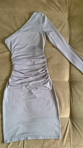 Vestido justo curto uma manga só cinza | youcom