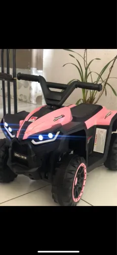 Quadriciclo Bandeirantes Elétrico, com bluetooth e som
