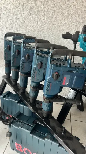 Vendo martelete perfurado BOSCH original 12kg semi novos barato 