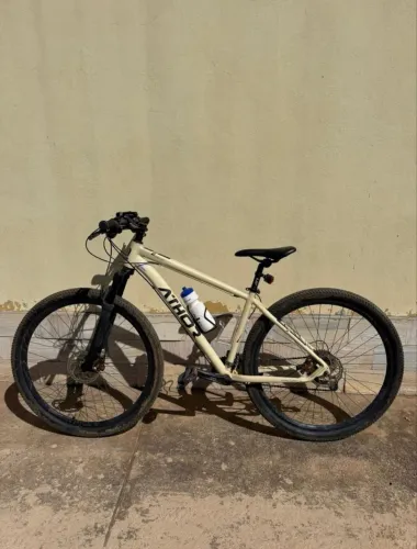 ?VENDO BICICLETA ATHOR? aro 29 quadro 17