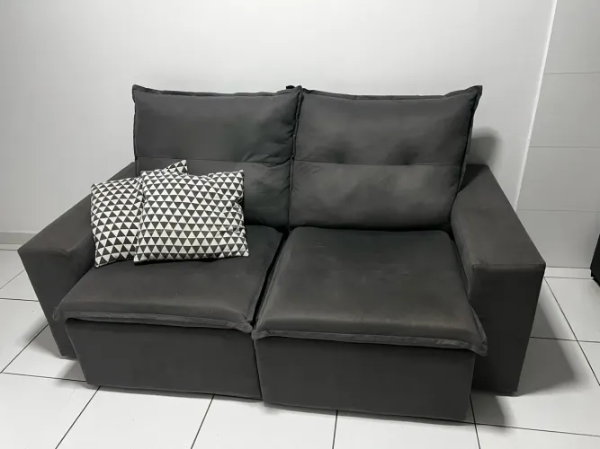 Sofá retrátil cinza 1,80