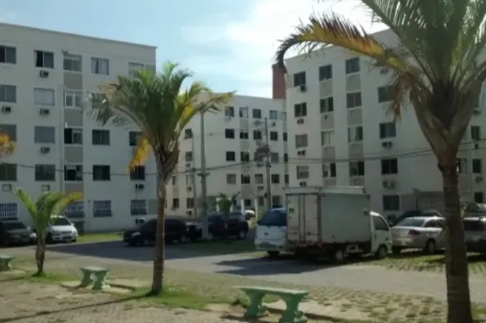 Alugo apartamento no Condomínio parque Belo Campo. 2 Quartos Sala Cozinha Área de Serviço