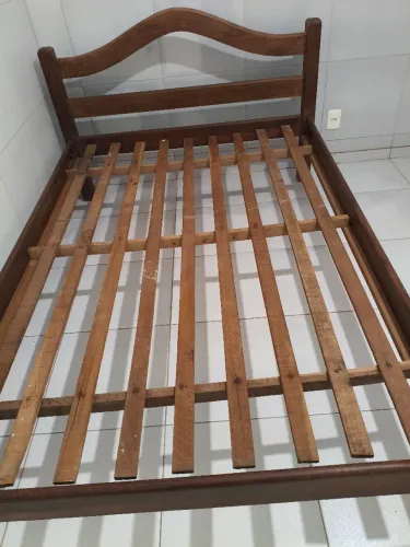 vendo cama de sucupira casal