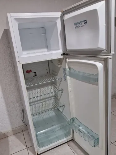 GELADEIRA ELECTROLUX 127V 2 PORTAS