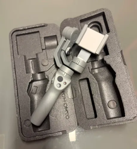 DJI Osmo Mobile 2 Estabilizador Gimbal para Celular com Case