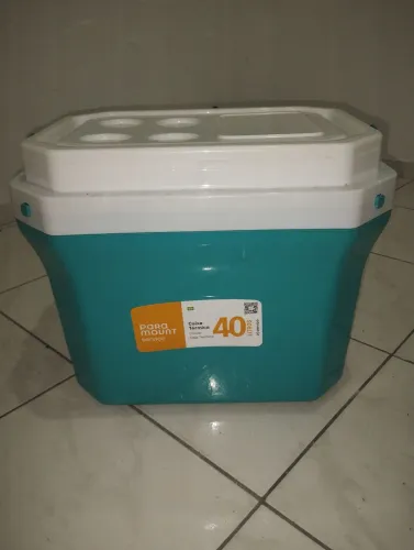 VENDO CAIXA TÉRMICA SEMI NOVA 40 LITROS NÃO FAÇO ENTREGA