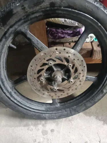 Roda dianteira original factor 150