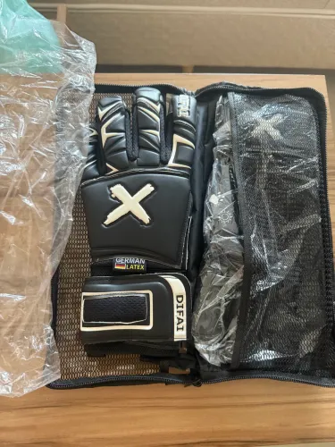 Luva goleiro DIFAI TAMANHO 9 (NOVO)