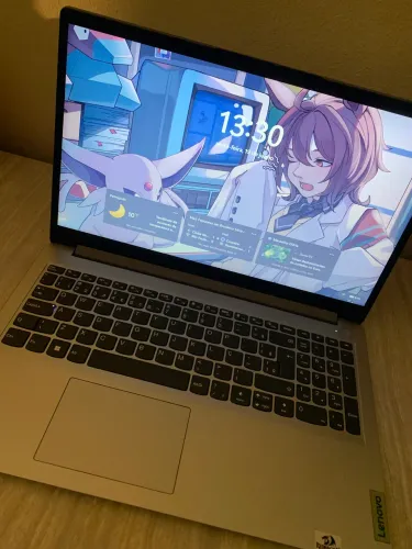 Vendo ou troco (por iphone 12+) Notebook Lenovo IdeaPad 1