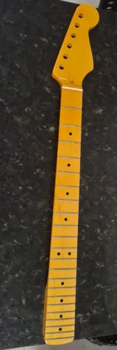 Braço de guitarra modelo stratocaster 22 trastes