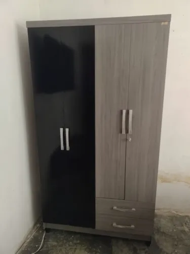 Guarda roupa de solteiro