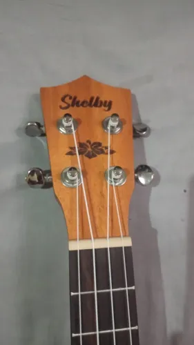 Ukelele elétrico Shelby Tenor Su25m