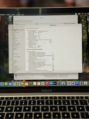 MacBook Air M1 2020 8GB/256GB - NA GARANTIA | 98% Bateria | 42 Ciclos | Caixa e Original