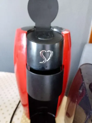 Máquina de cafe três corações 