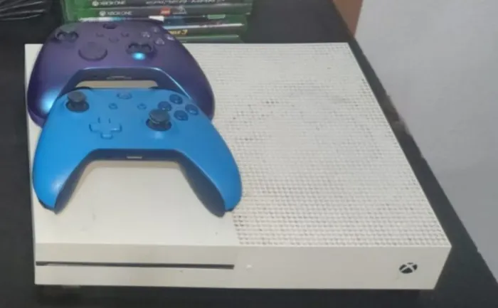 Xbox One S