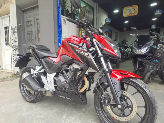 Honda CB 300F Twister