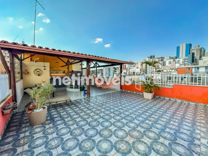 Cobertura com 2 quartos, sendo 1 suíte, no Anchieta.