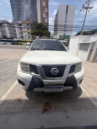 Nissan Frontier SL CD 4X4 2.5tb Diesel AUT 2014