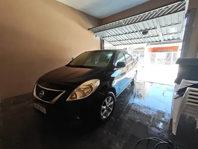 Nissan Versa SL 1.6 16V Flex Fuel 4P Mec. 2013