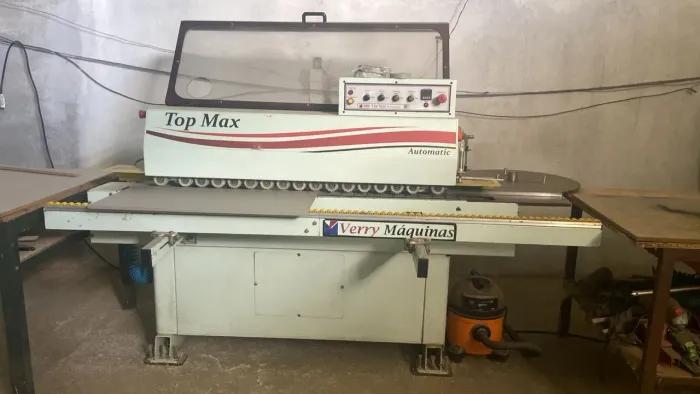 Vende-se maquinário completo para fábrica de móveis planejados