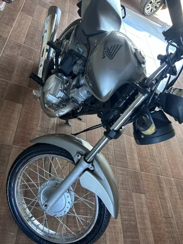 Vendo fan 150 em ótimo estado